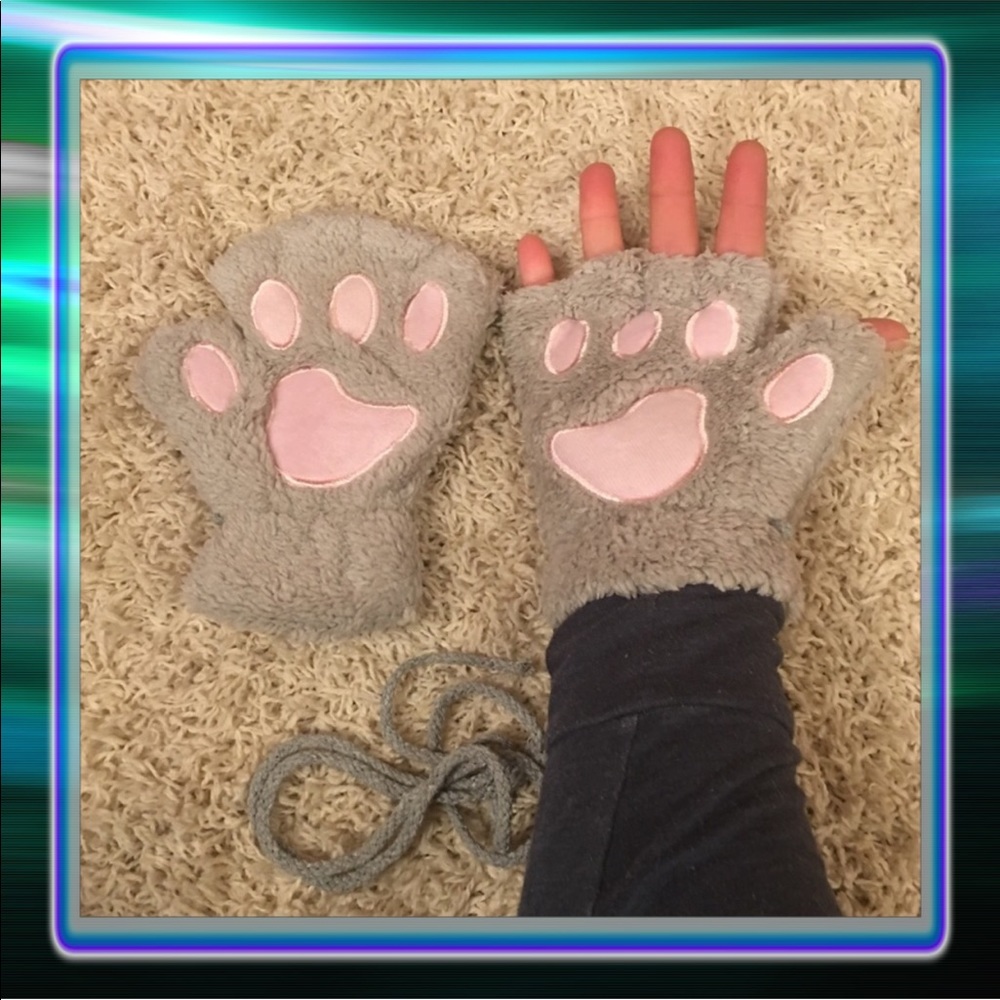 Fingerless Paw Gloves - Picture 2 of 3